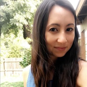 Meet your Posher, Angela
